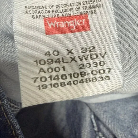 Wrangler Blue Denim Carpenter Jeans Mens Size 40x32 With Utility Pockets - Picture 4 of 9